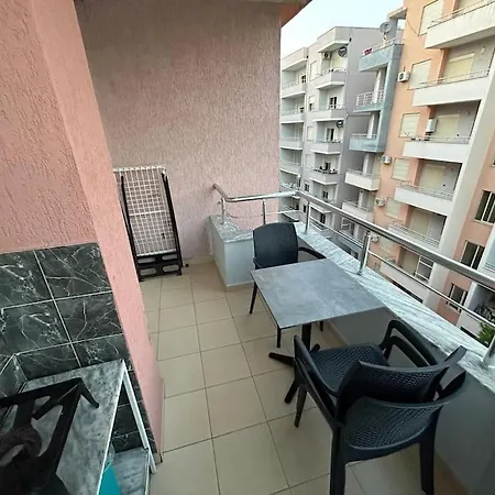 Rezidenca Hasanaj 33 * Durrës